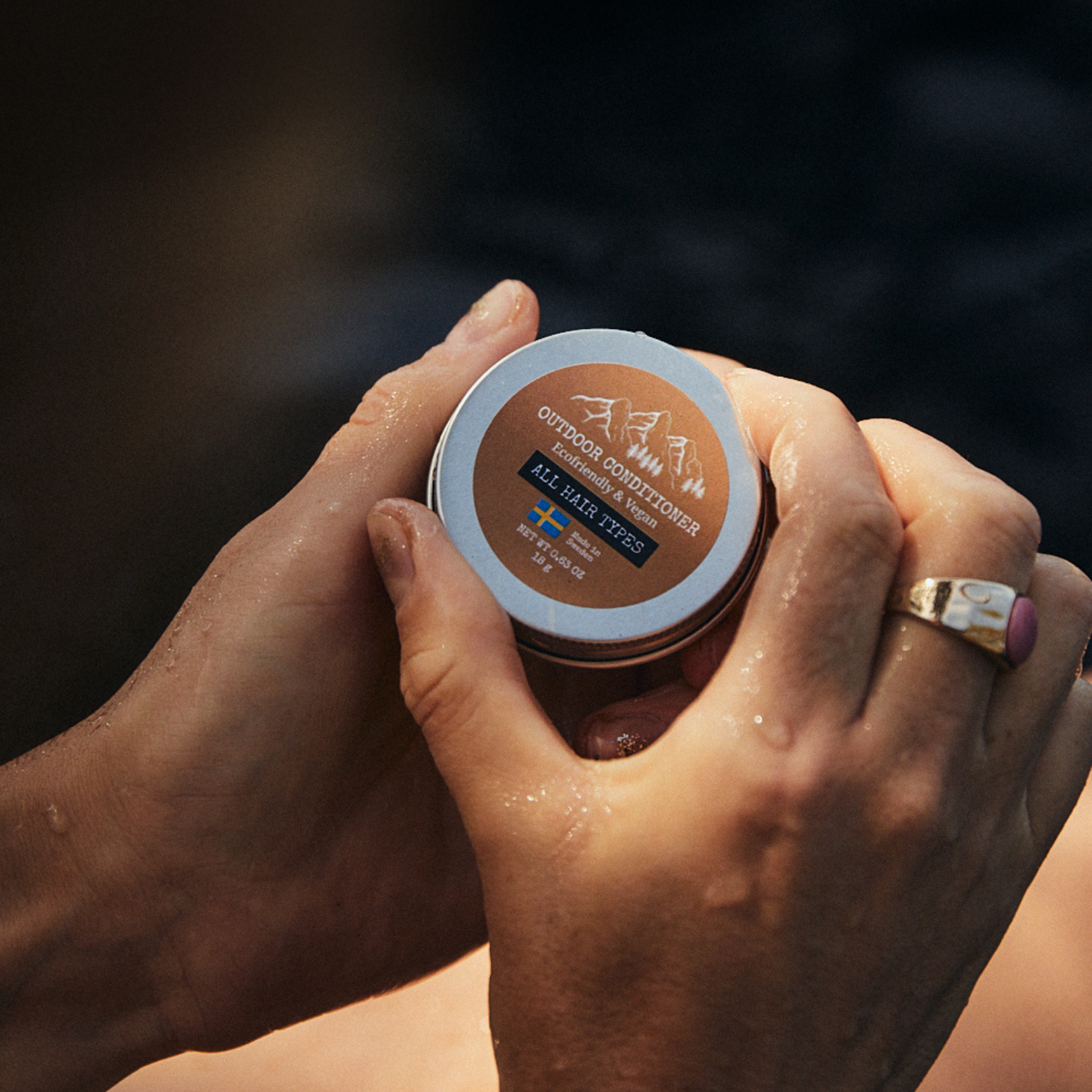 Outdoor Balsamkaka & Lotion 2 in 1 i förvaringsdosa - Dalarnaseko.se
